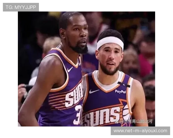 太阳布克连线队友攻破防守